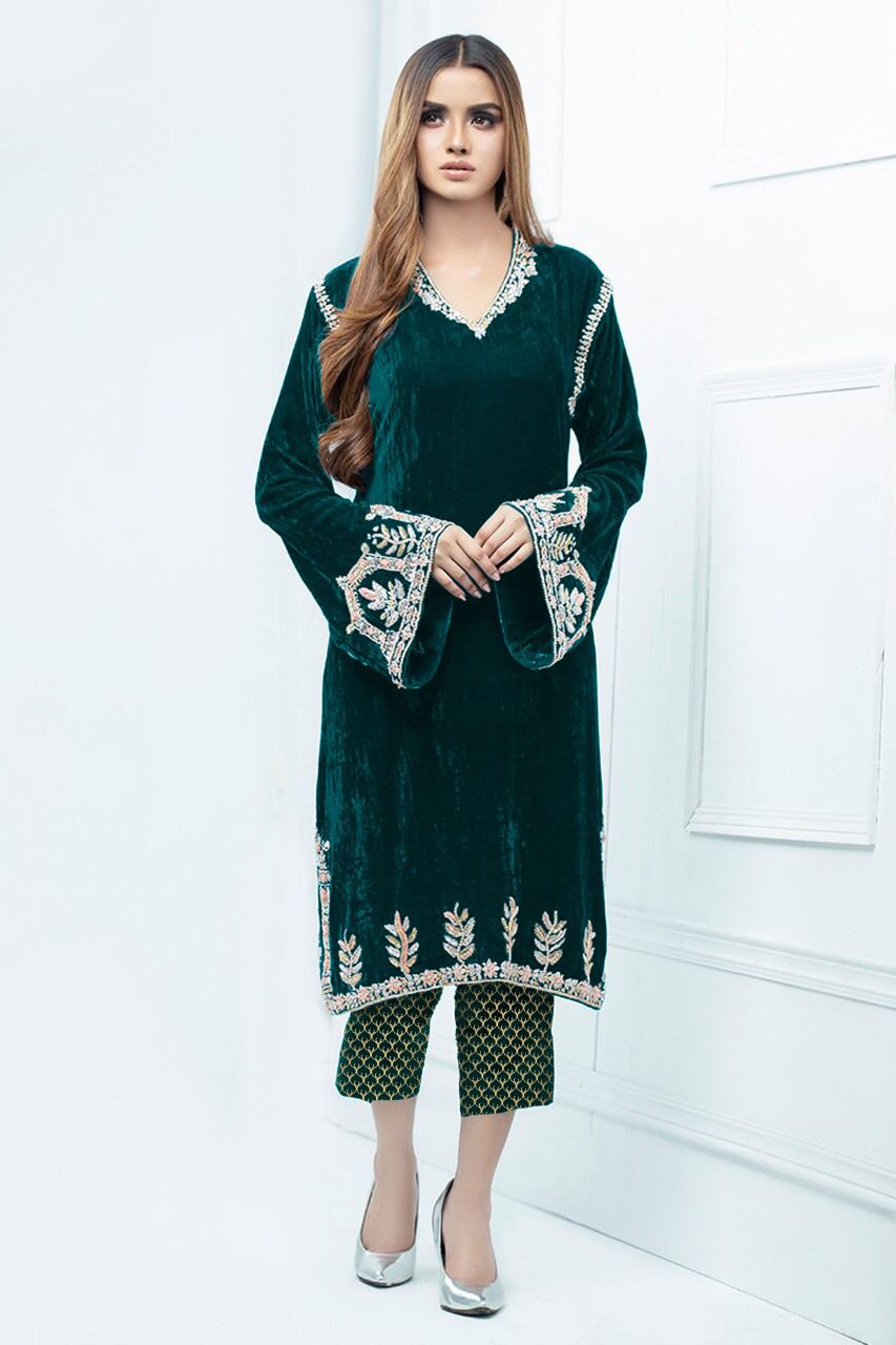 Laxuria Trendz 1169 Velvet Festive Wear Heavy Top With Bottom Collection